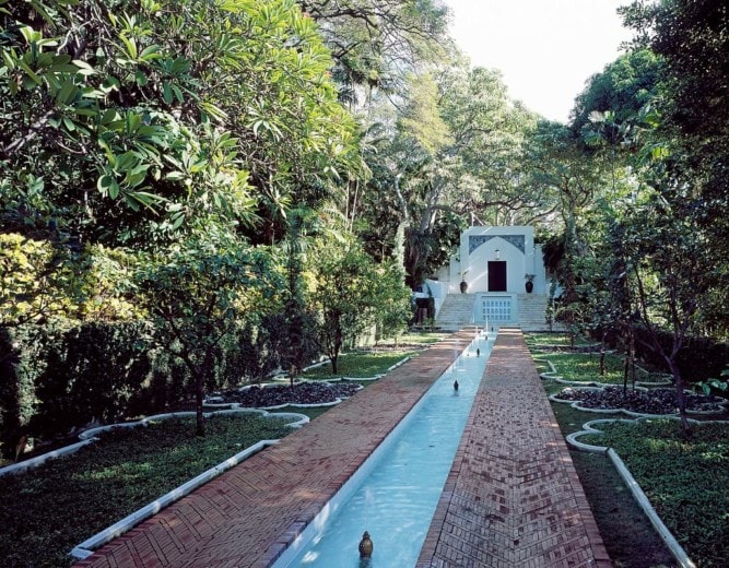 Exotic pool at Doris Duke's estate Shangri La